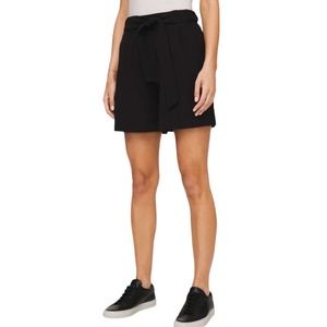 Lululemon Noir Short 5.5" in Black Size 4
